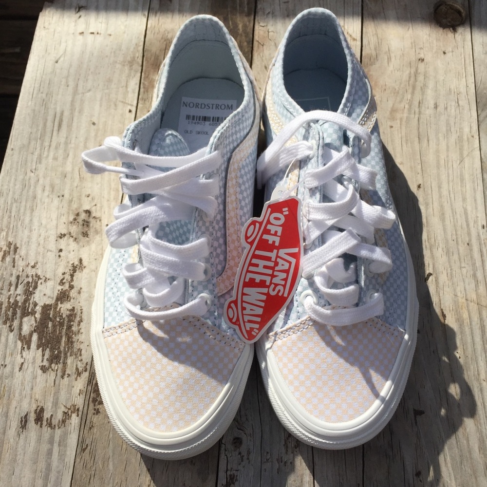 NWT Women’s Vans in size 6
